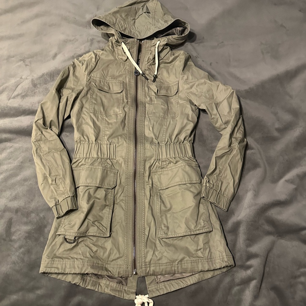 Laundry by Shelli Segal Jacket. Woman’s Size Medium.